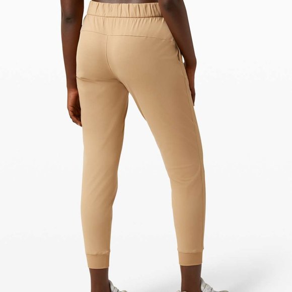 Lululemon On The Fly Jogger Luxtreme BCHW - Picture 2 of 7